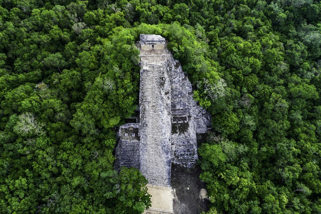6 DÍAS 5 NOCHES DE HOSPEDAJE + TRANSPORTACION + 3 TOURS (GARRAFÓN VIP -Isla mujeres- + TULUM COBA 4 X 1 CLÁSICO + LAS COLORADAS Y RIO LAGARTOS)